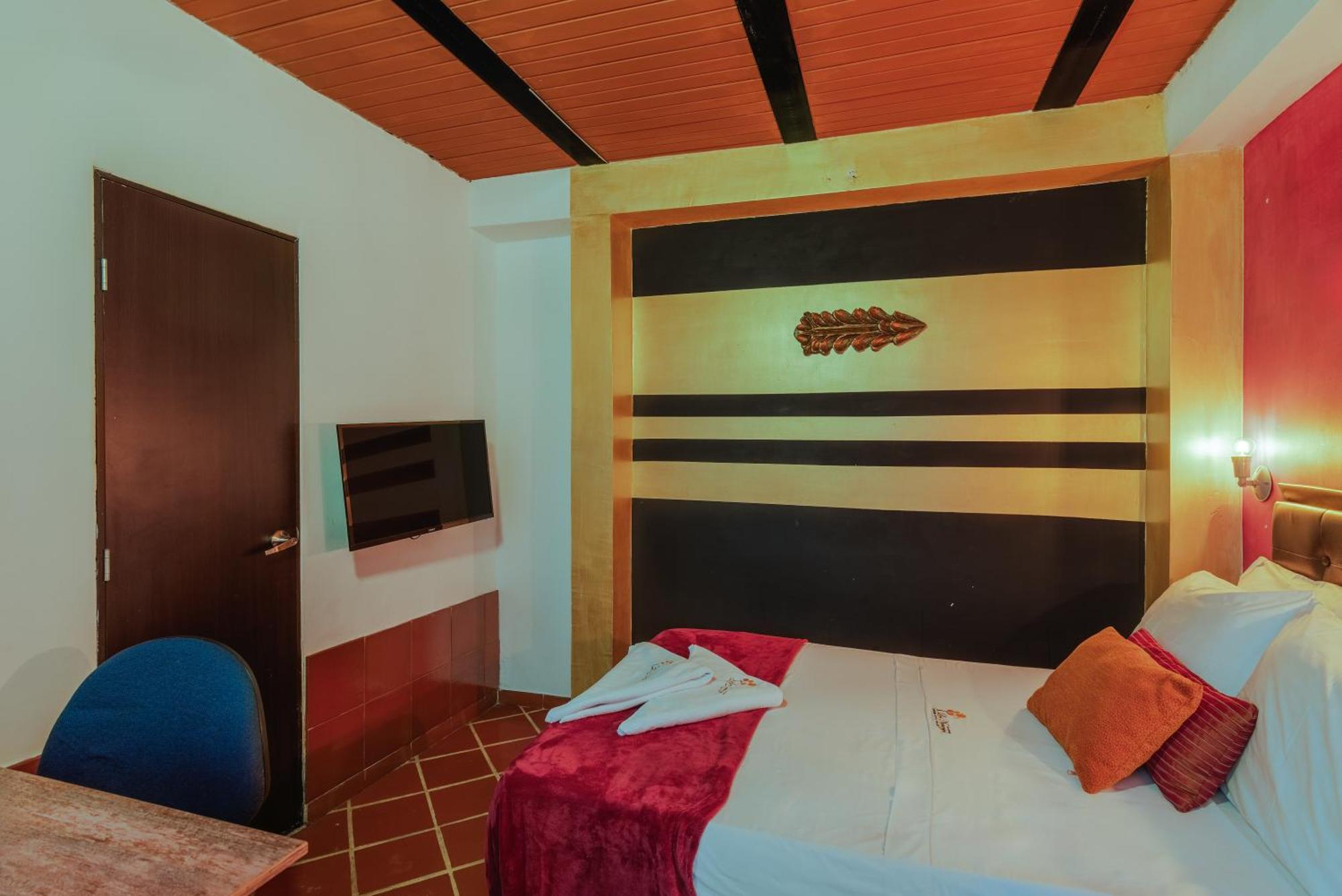 Casa Los Naranjos Hostal Hotel Medellín Kültér fotó