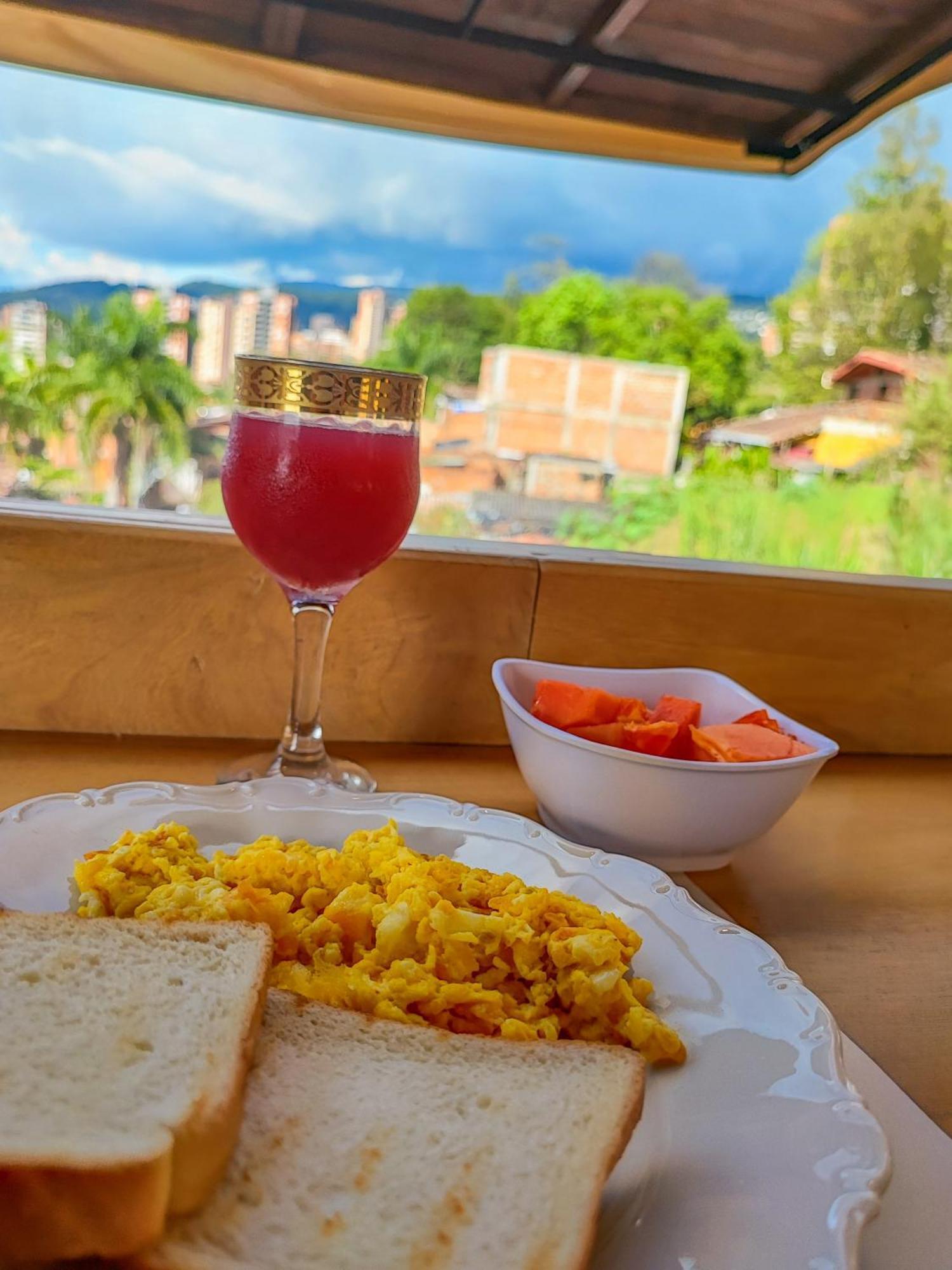 Casa Los Naranjos Hostal Hotel Medellín Kültér fotó